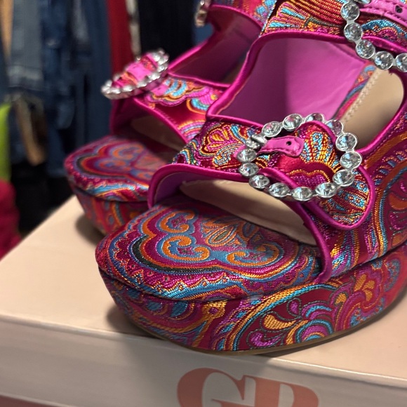 Gianni Bini Pink Paisley Mules with Rhinestone Buckle - Picture 5 of 12